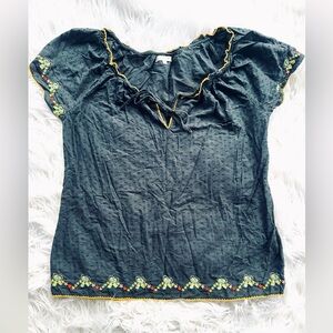 Matty M Peasant Top Women’s Medium charcoal Popcorn Keyhole Tie